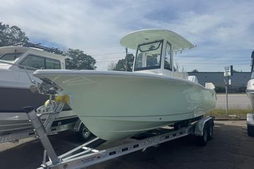 2026 Sea Hunt Ultra 245 SE