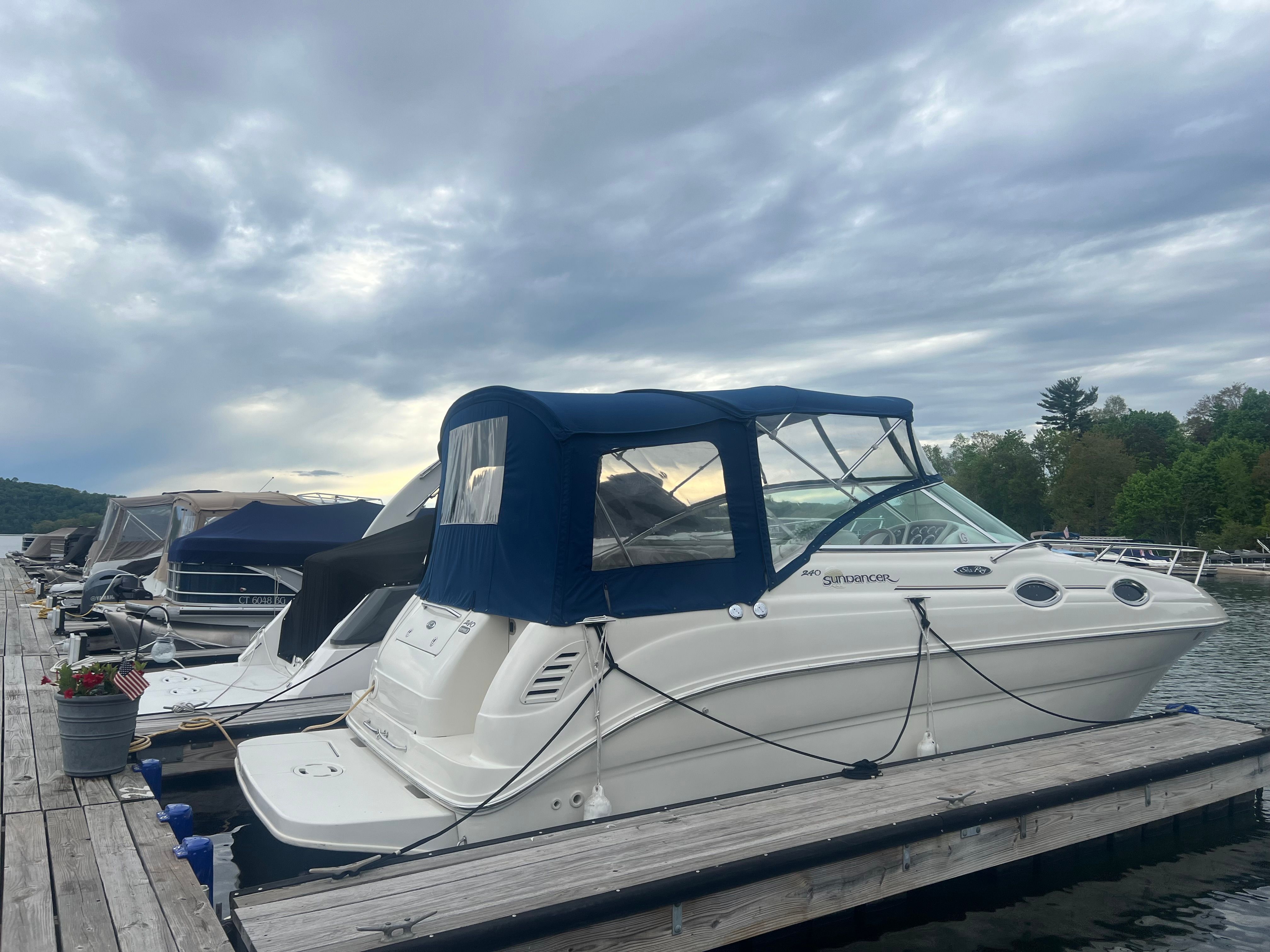 2003 Sea Ray 240 Sundancer