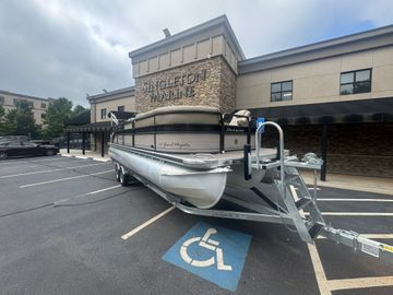 2008 Premier 235 Grand Majestic RE