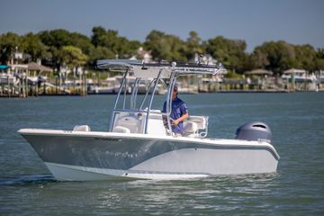 2020 Sea Hunt Triton 210