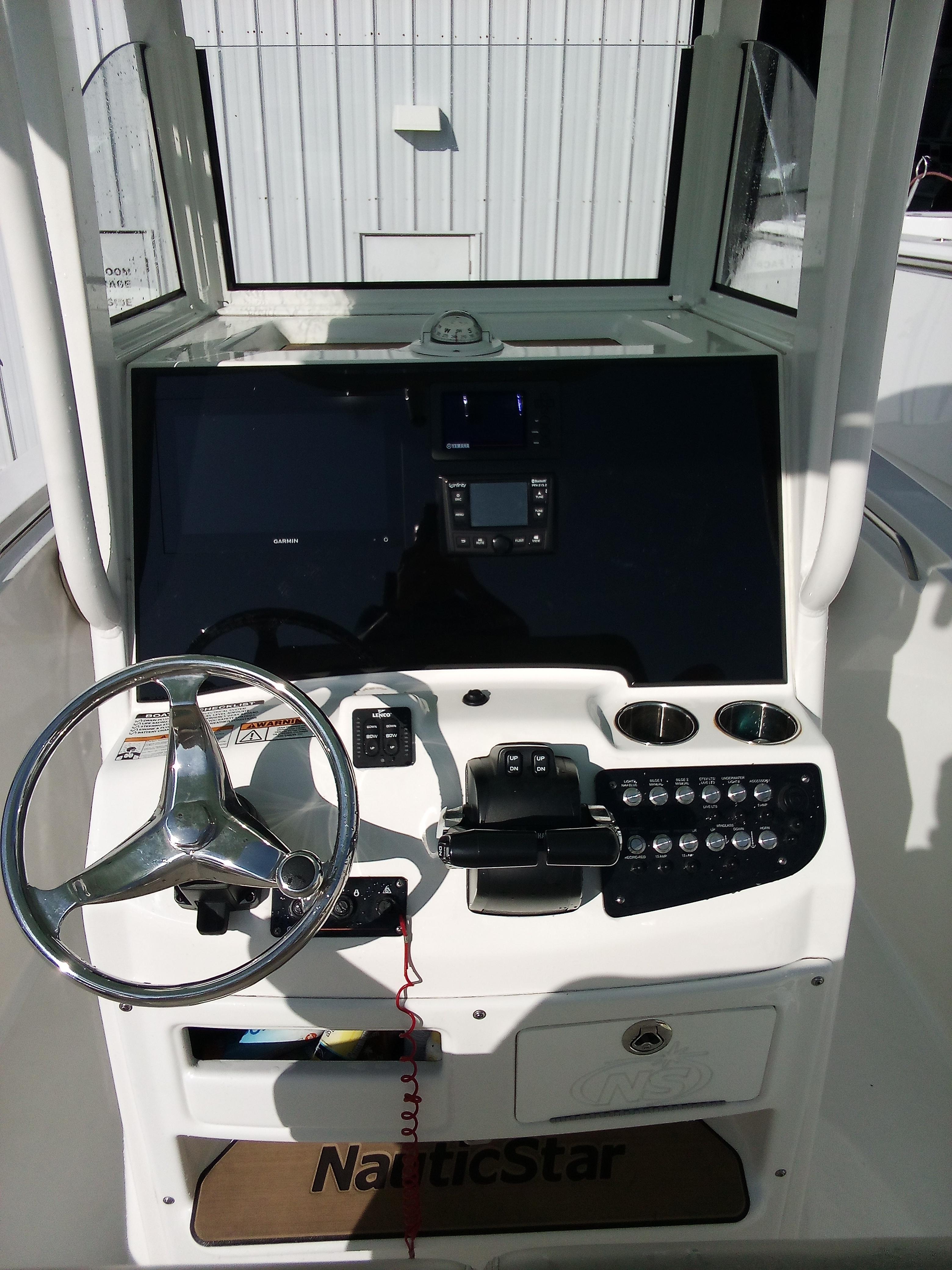 2021 NauticStar 2602 Legacy
