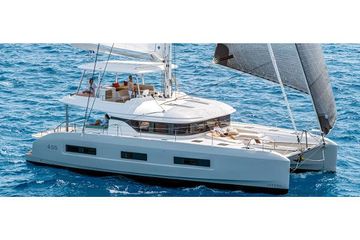 2025 Lagoon 55