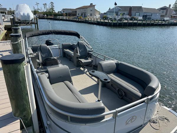 2023 Avalon GS 2385 QL