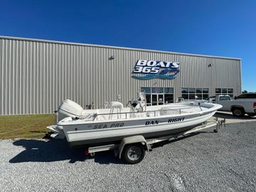 2005 Sea Pro S1850CC Skiff