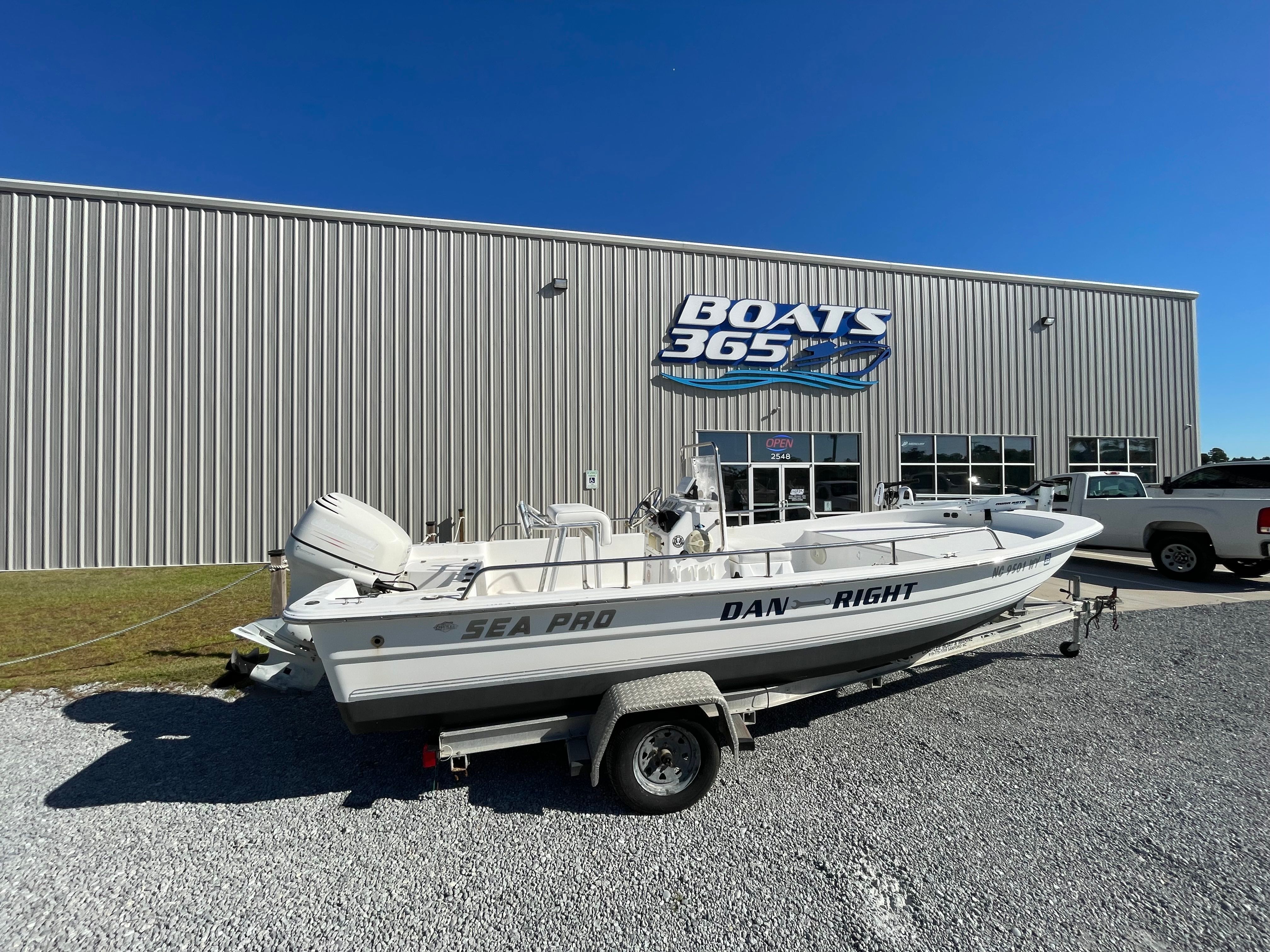 2005 Sea Pro S1850CC Skiff