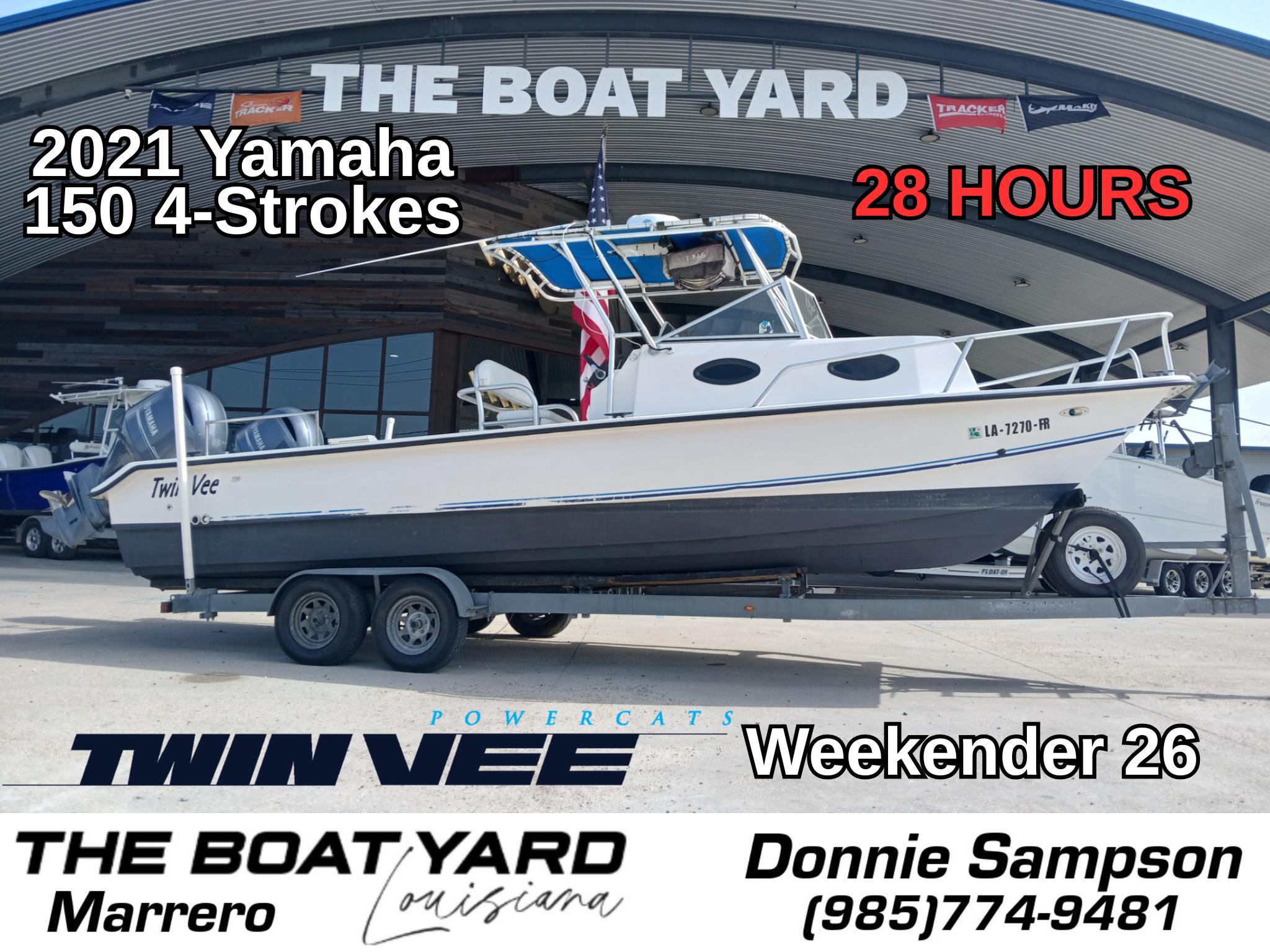 Twin Vee 26 Weekender