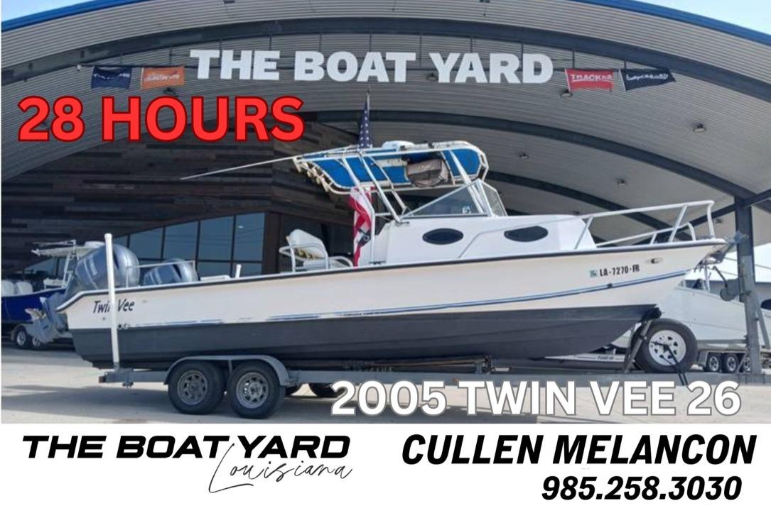 2005 Twin Vee 26 Weekender