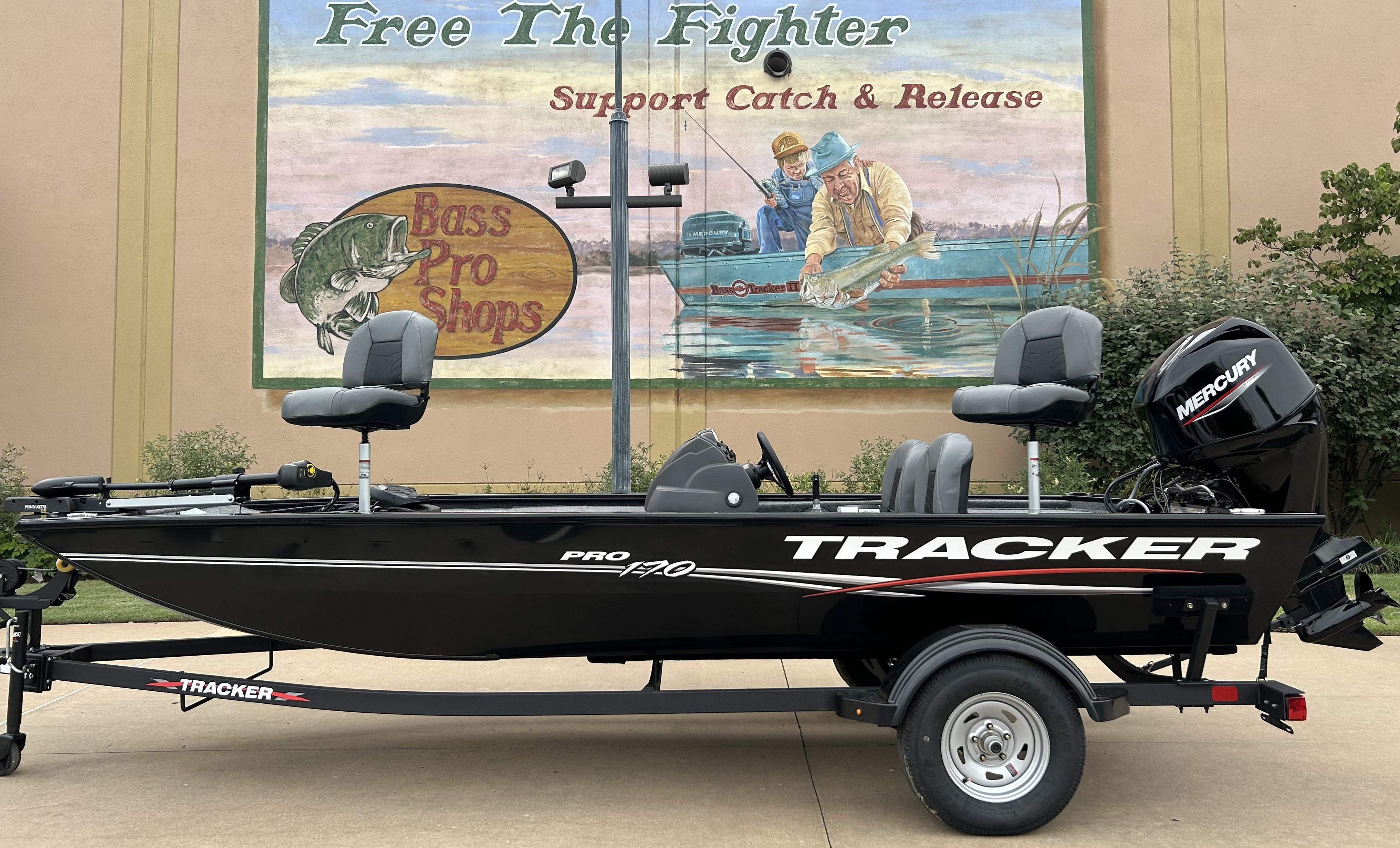 PRO 160 - 2020 TRACKER Mod V Bass Boat