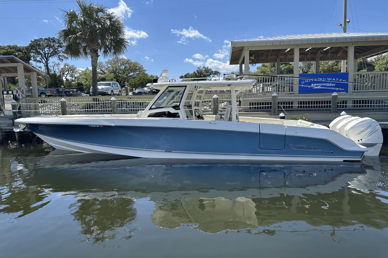 2019 Boston Whaler 380 Outrage