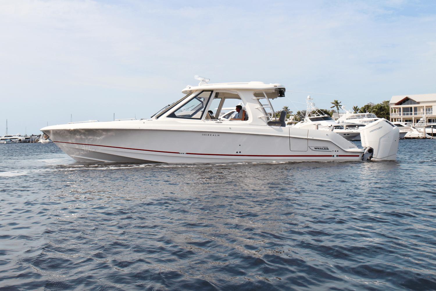 2025 Boston Whaler 380 Realm