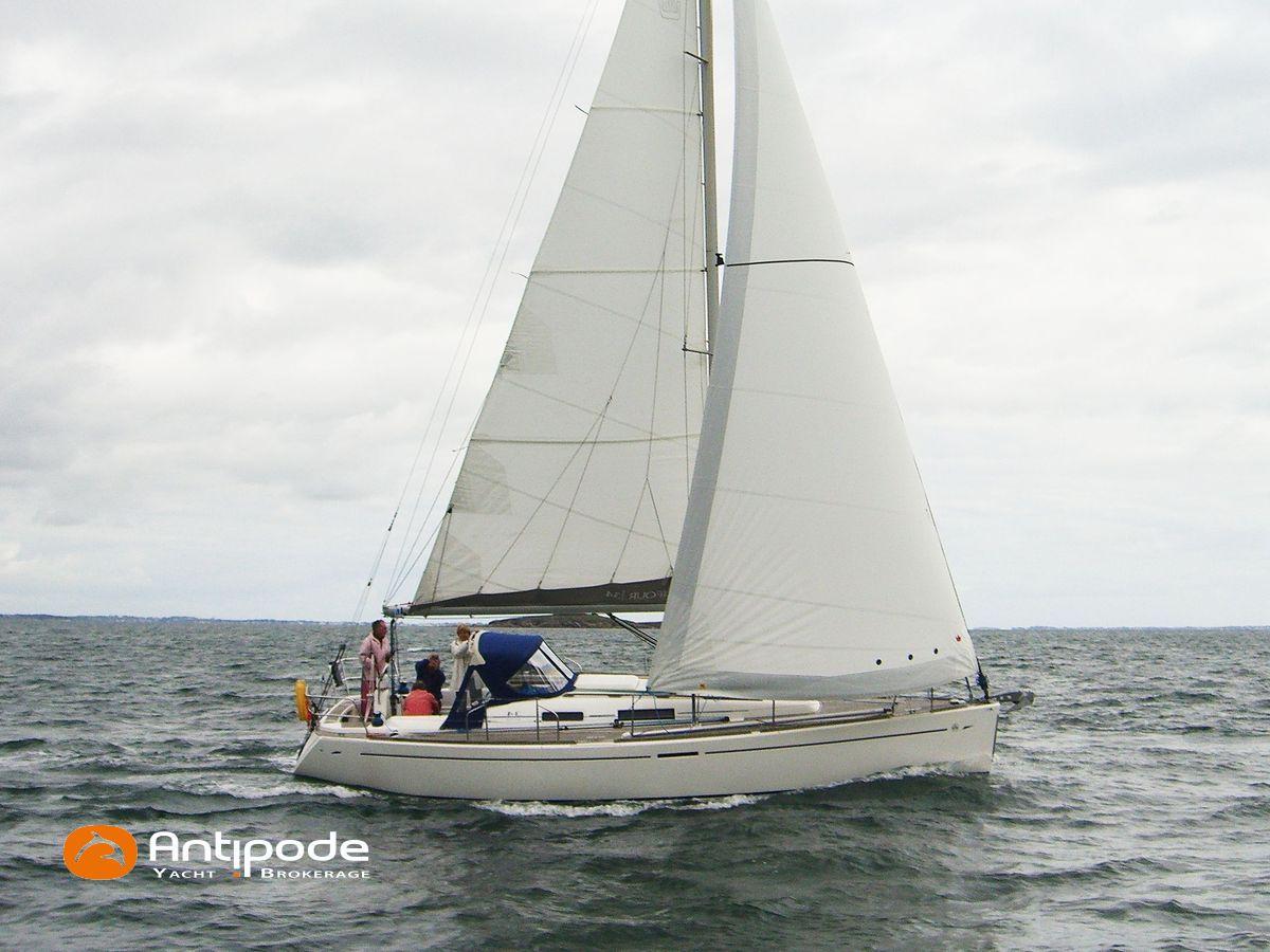 2008 Dufour 34