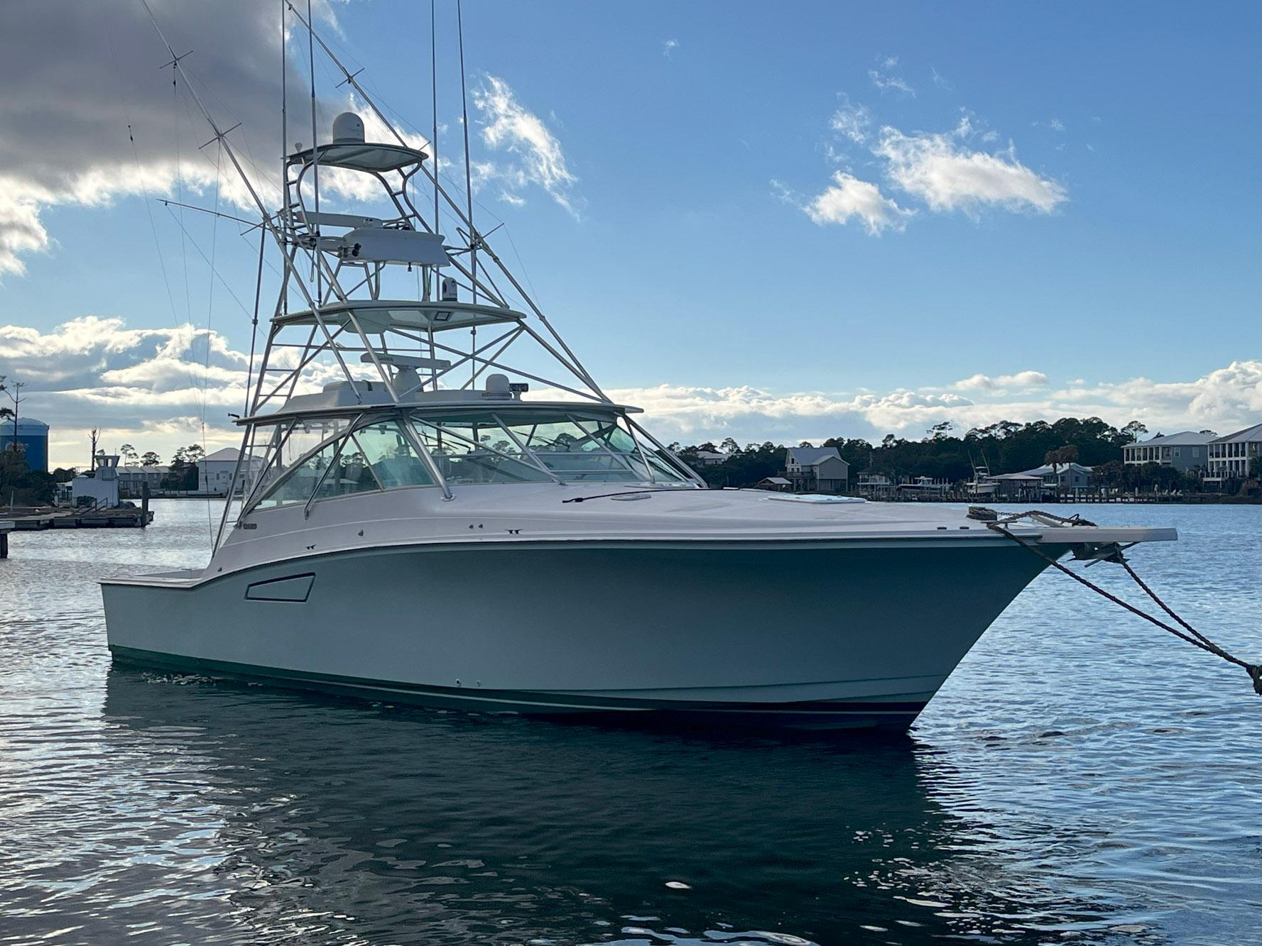 1999 Cabo 45 Express