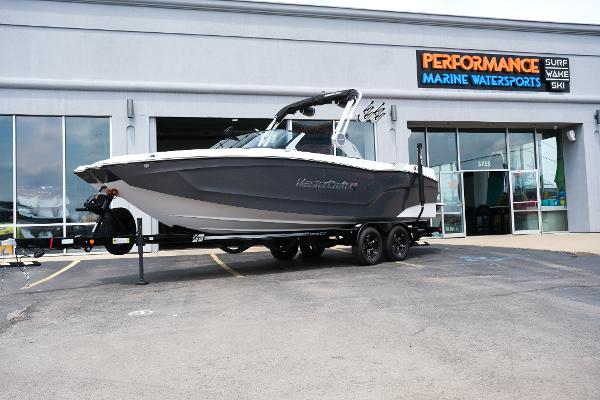 2025 MasterCraft XT24