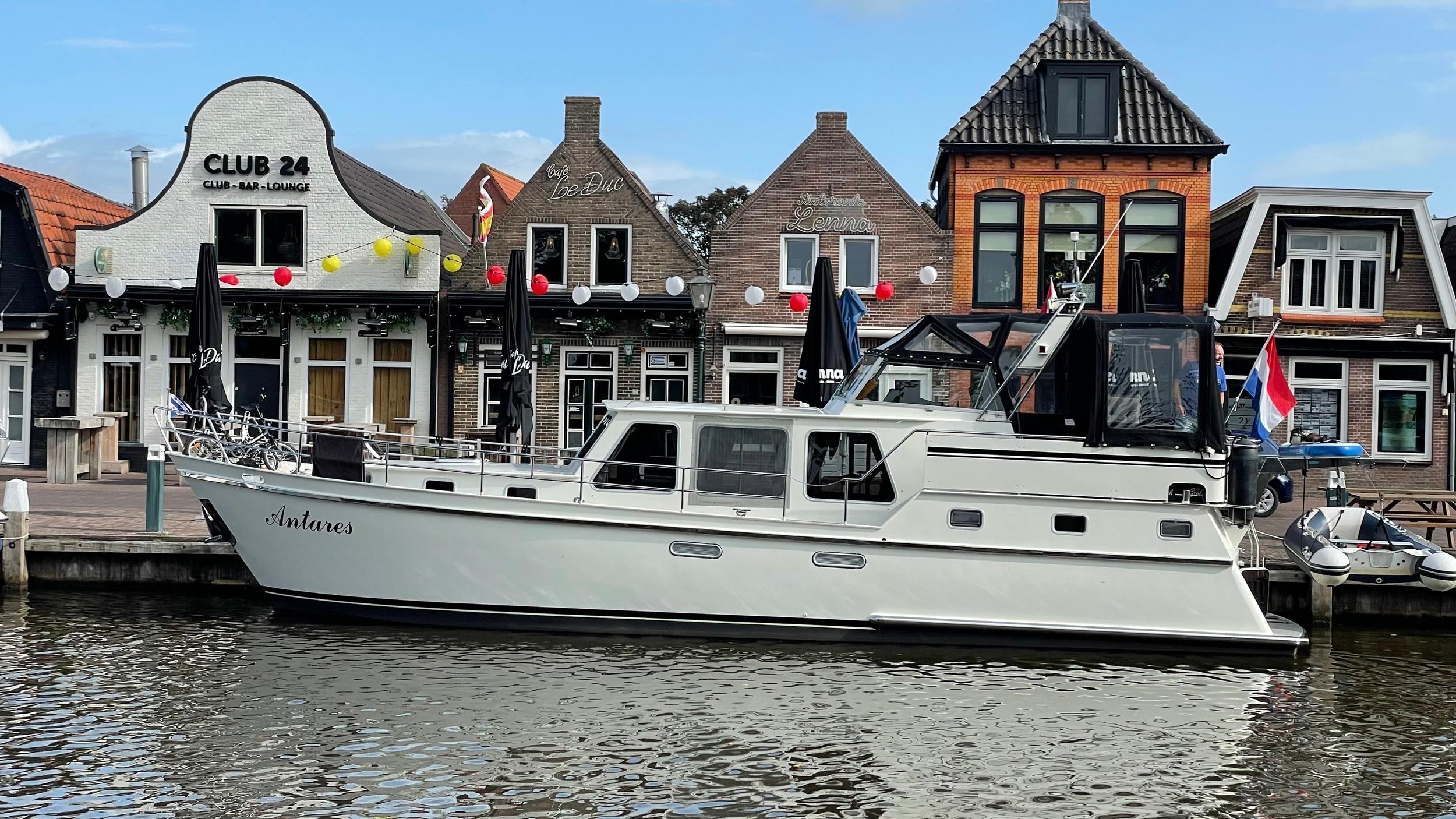 Hollandia 1250 AK