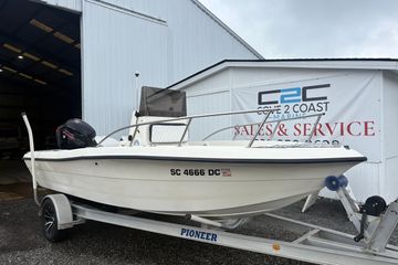 1999 Sea Pro 180 Center Console