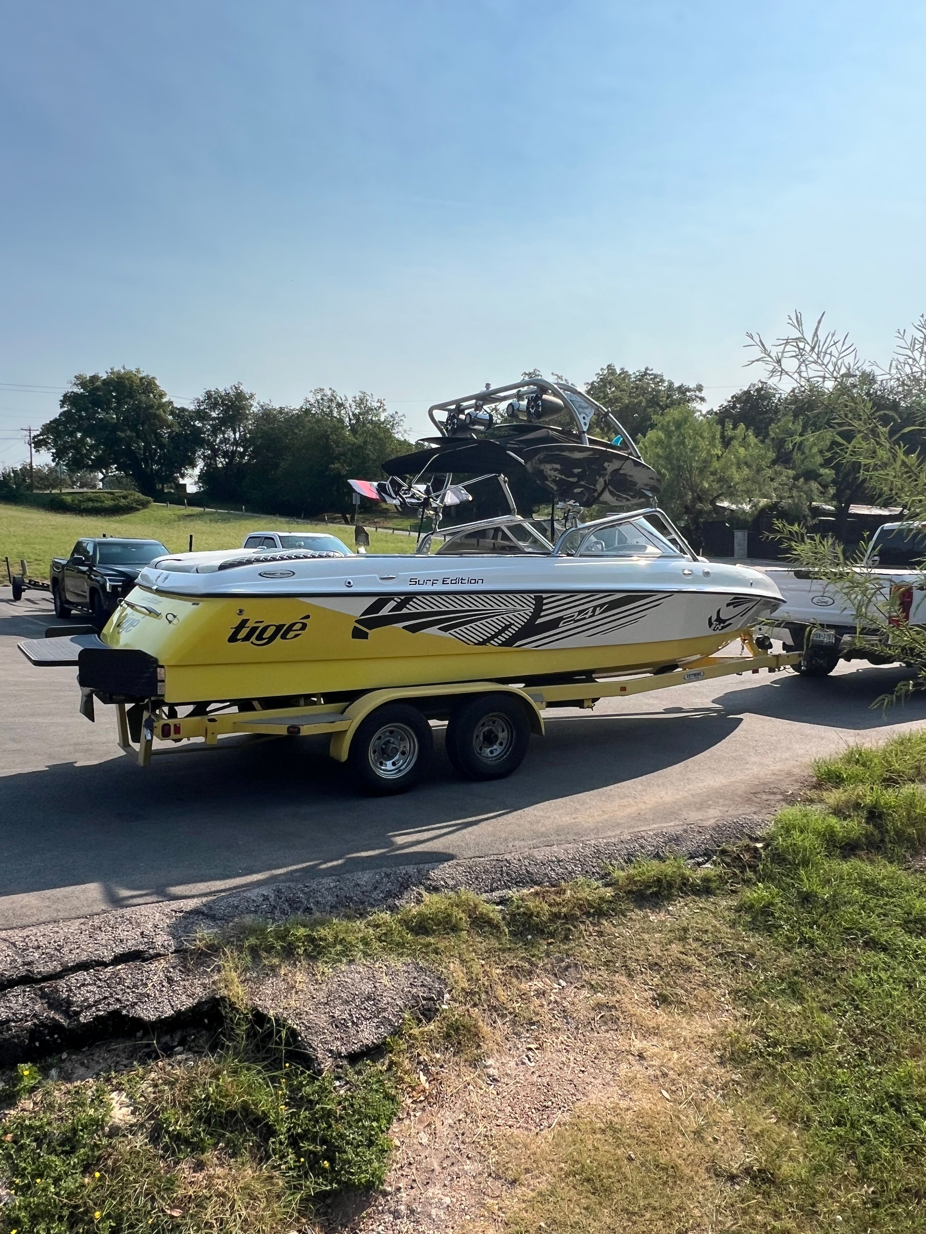 2005 Tigé 24V
