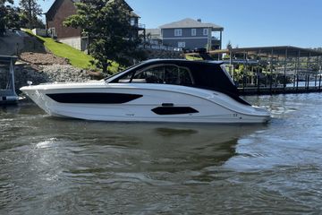 2024 Sea Ray 370 DA