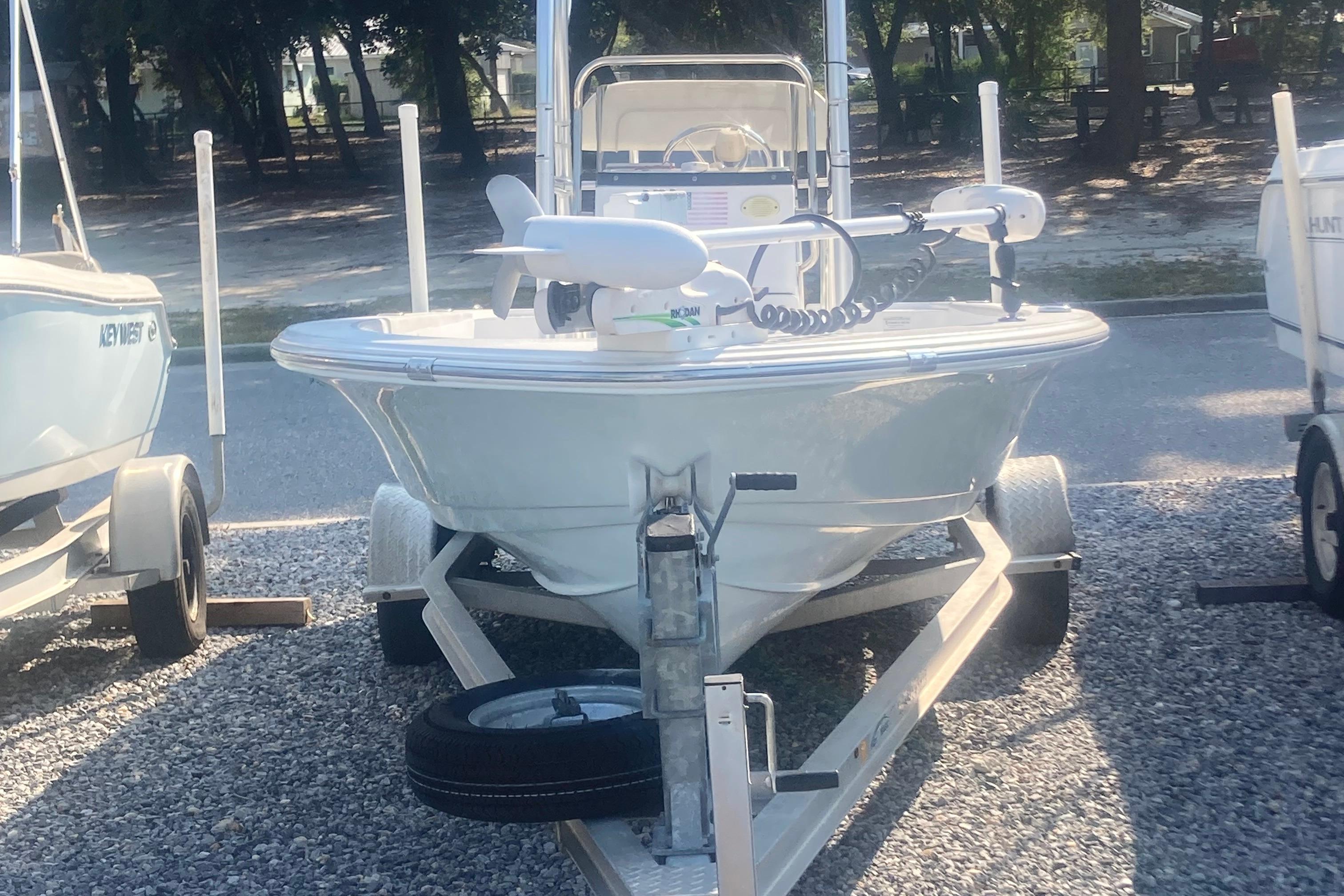2016 Sportsman Island Bay 18