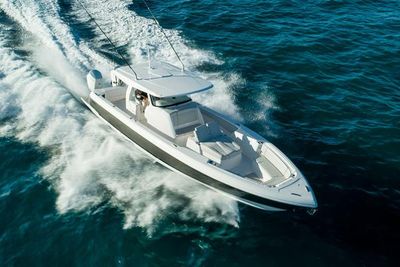 Intrepid 427 Nomad FE Boat