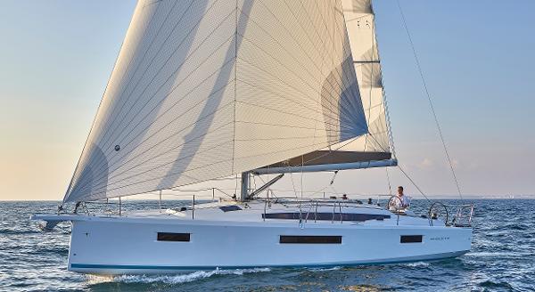 2025 Jeanneau 410