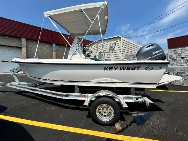 2025 Key West 1720 Center Console