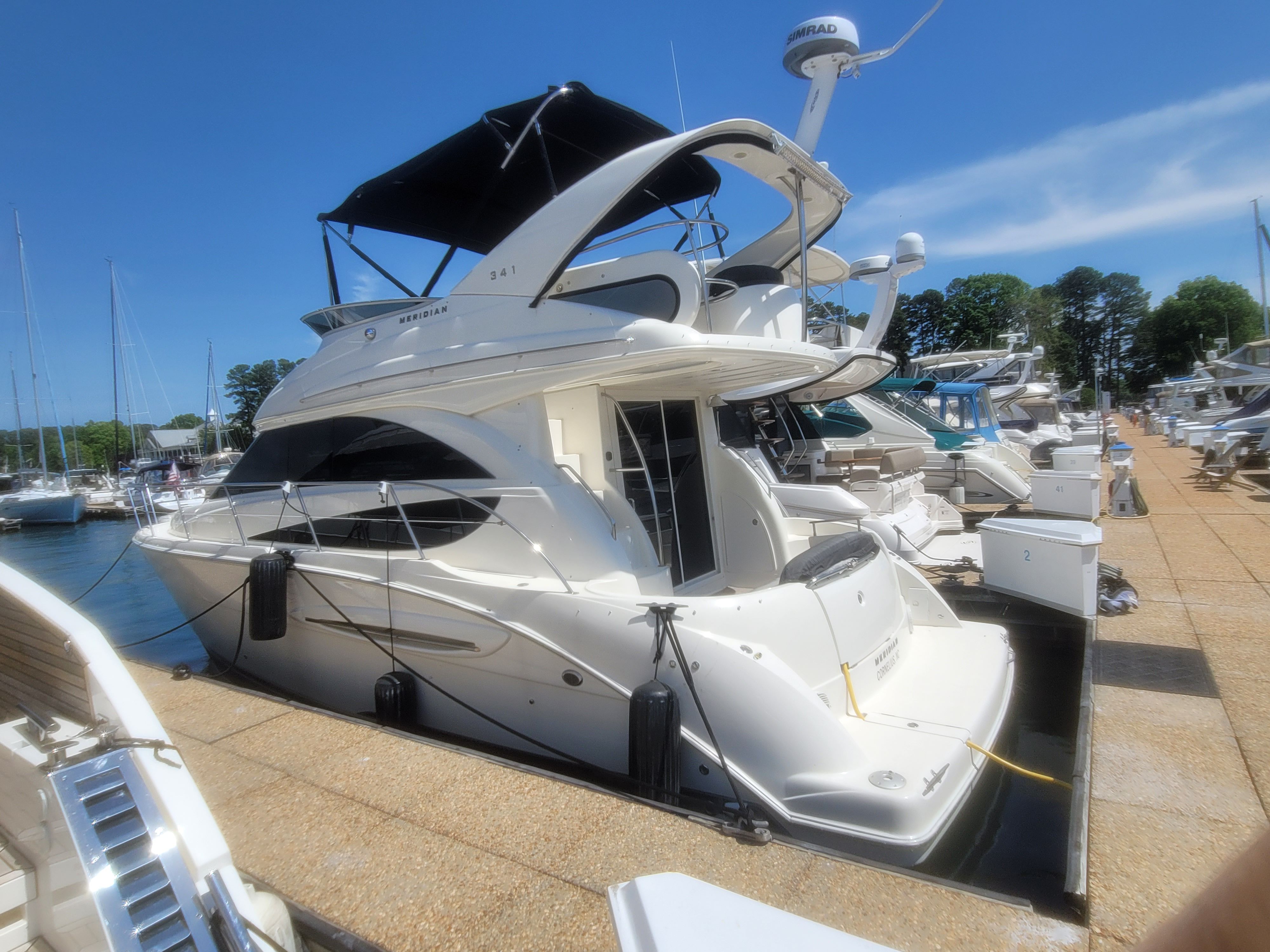 2011 Meridian 341 Sedan