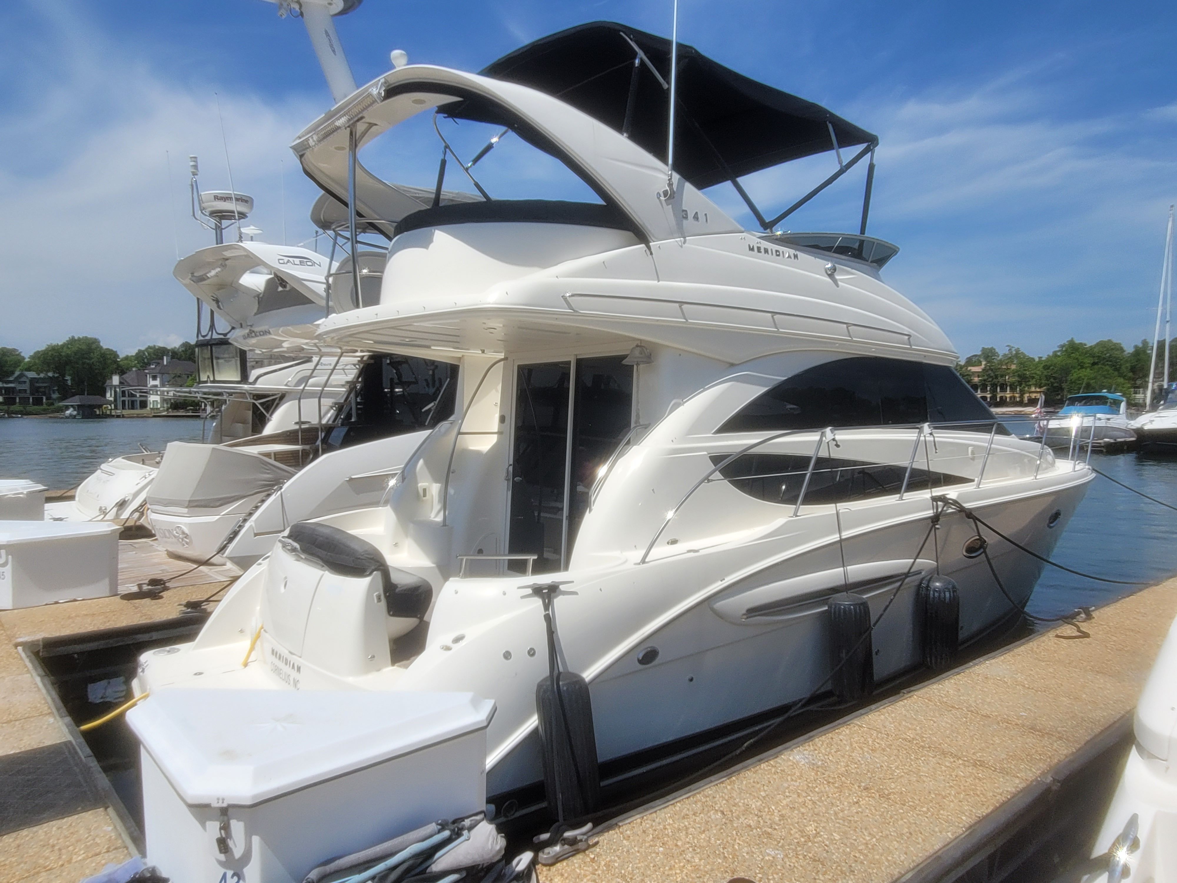 2011 Meridian 341 Sedan