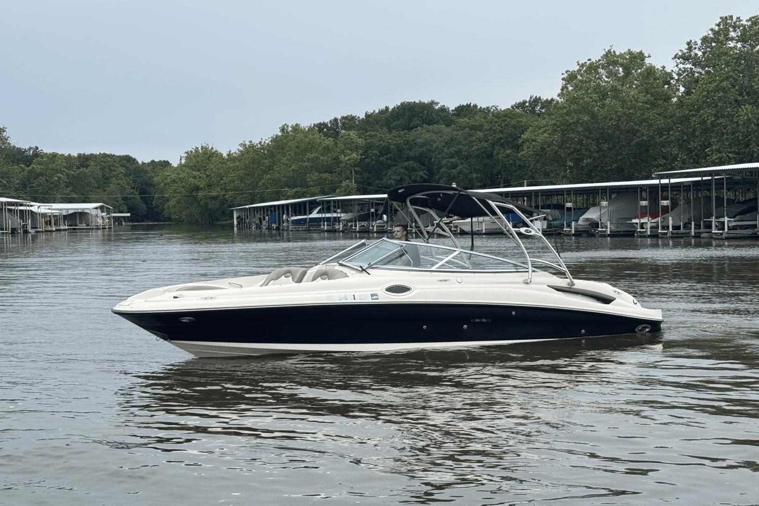 2006 Sea Ray 270 Sundeck