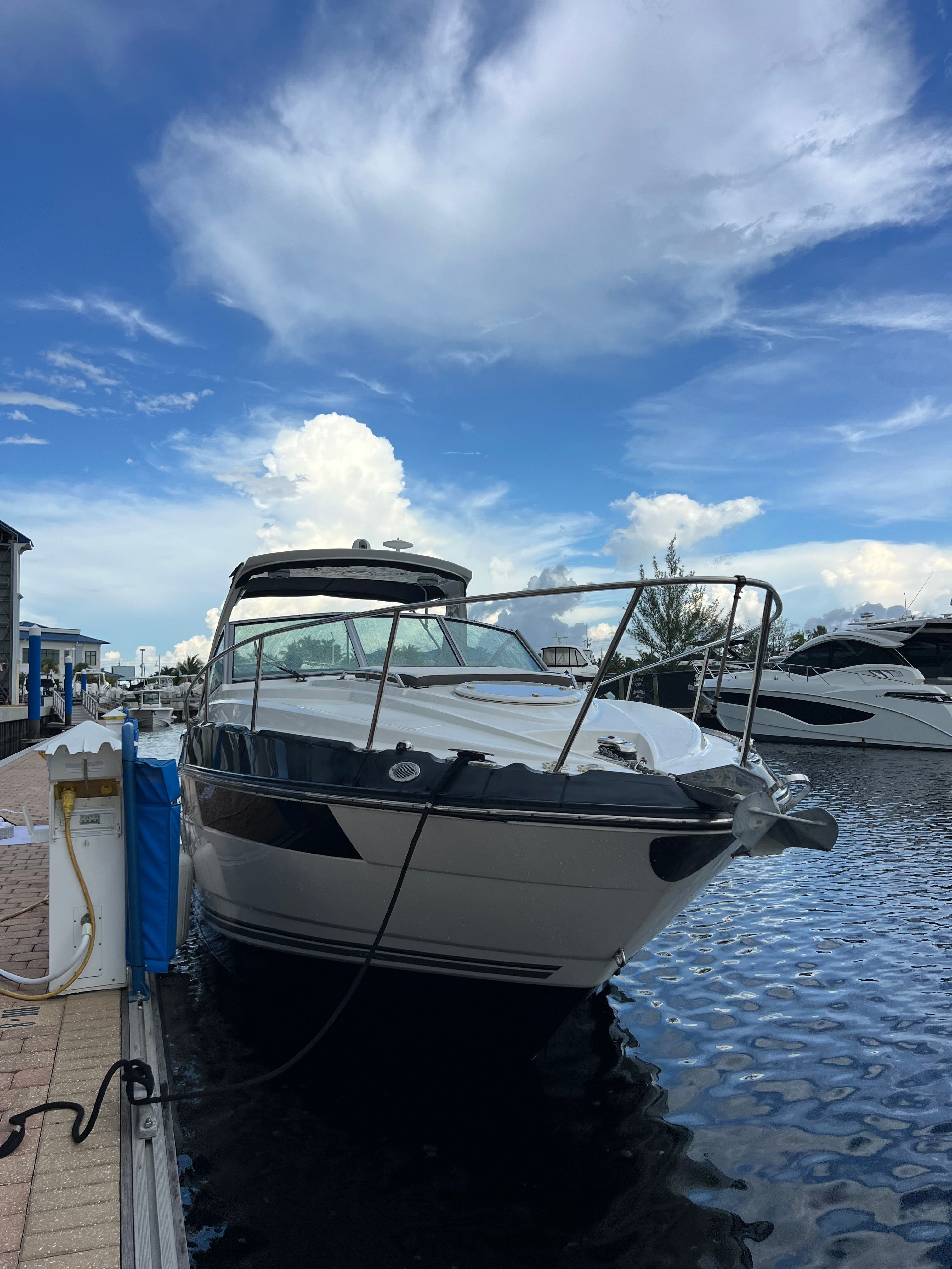 2016 Monterey 295 Sport Yacht