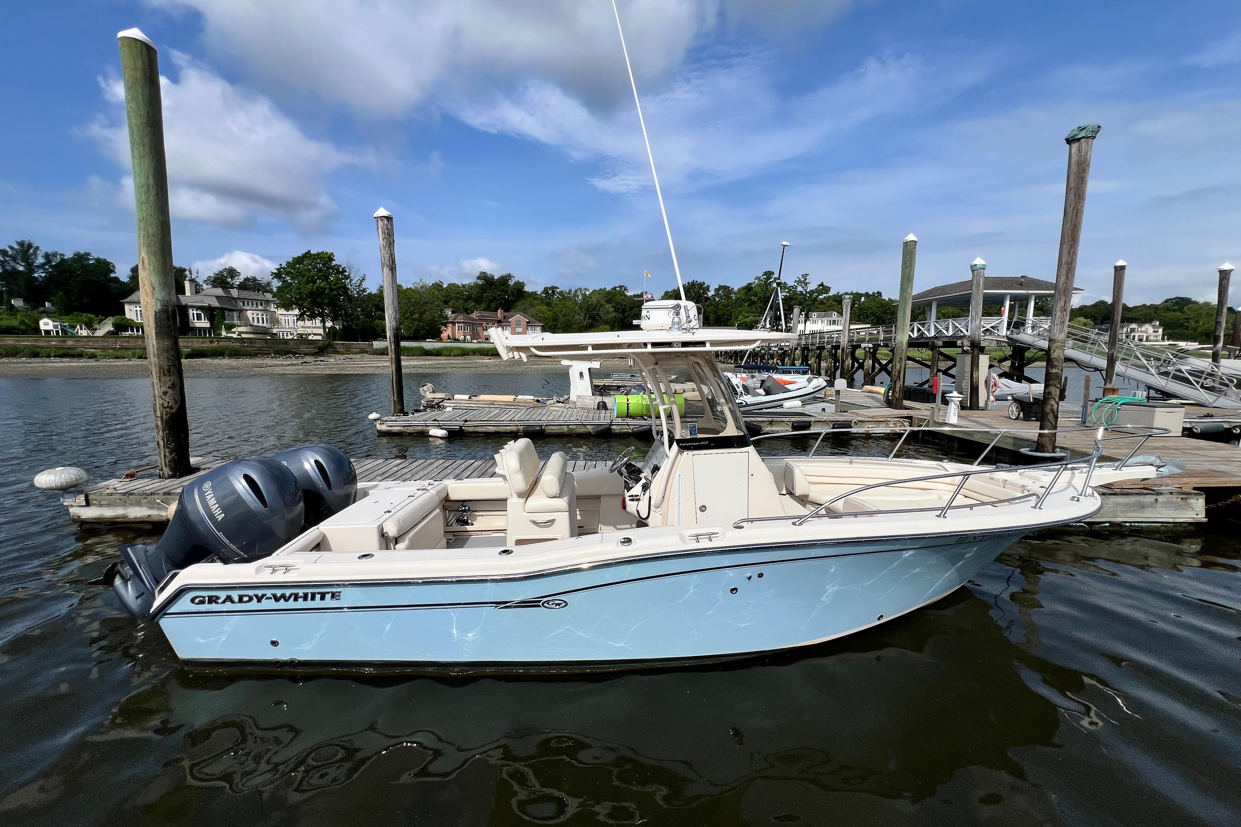 2018 Grady-White Fisherman 257
