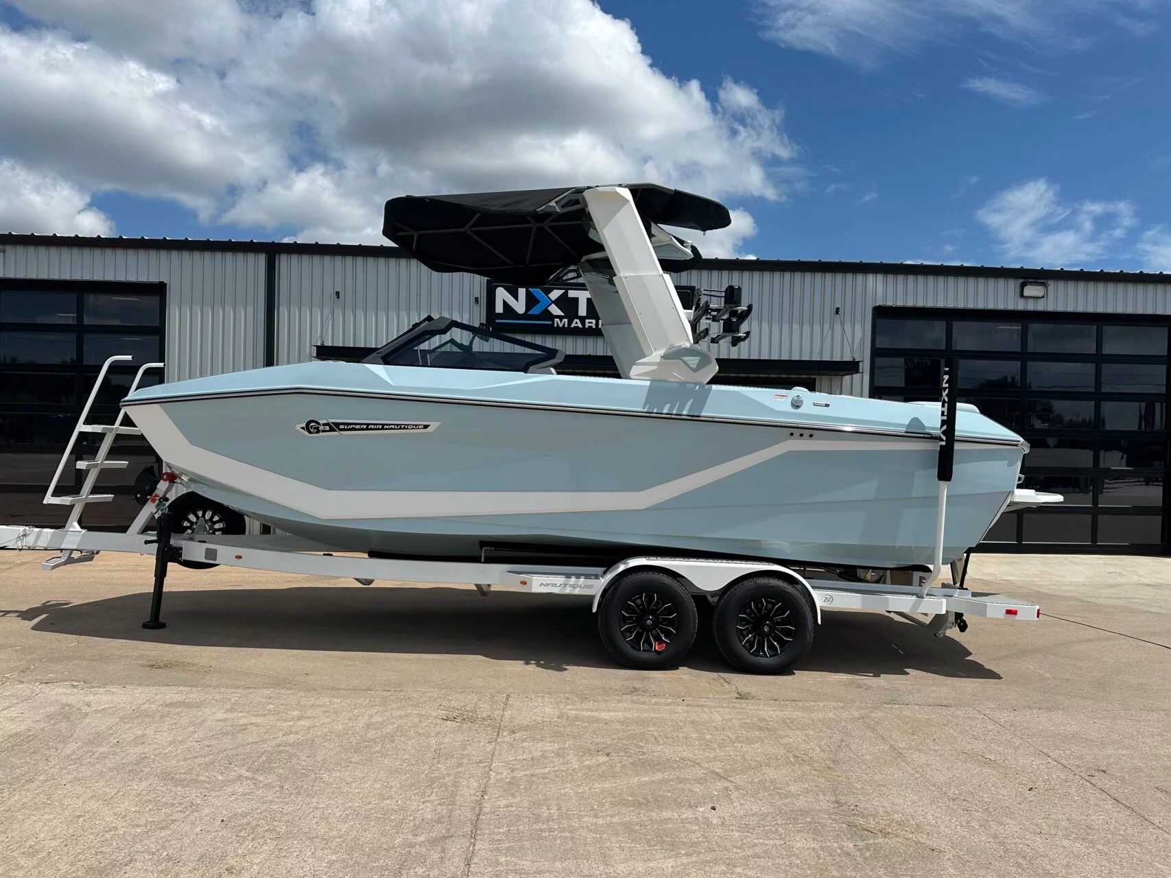 2026 Nautique G23