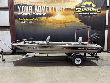 1997 Bass Tracker 16SS W/Tracker/Mercury 40