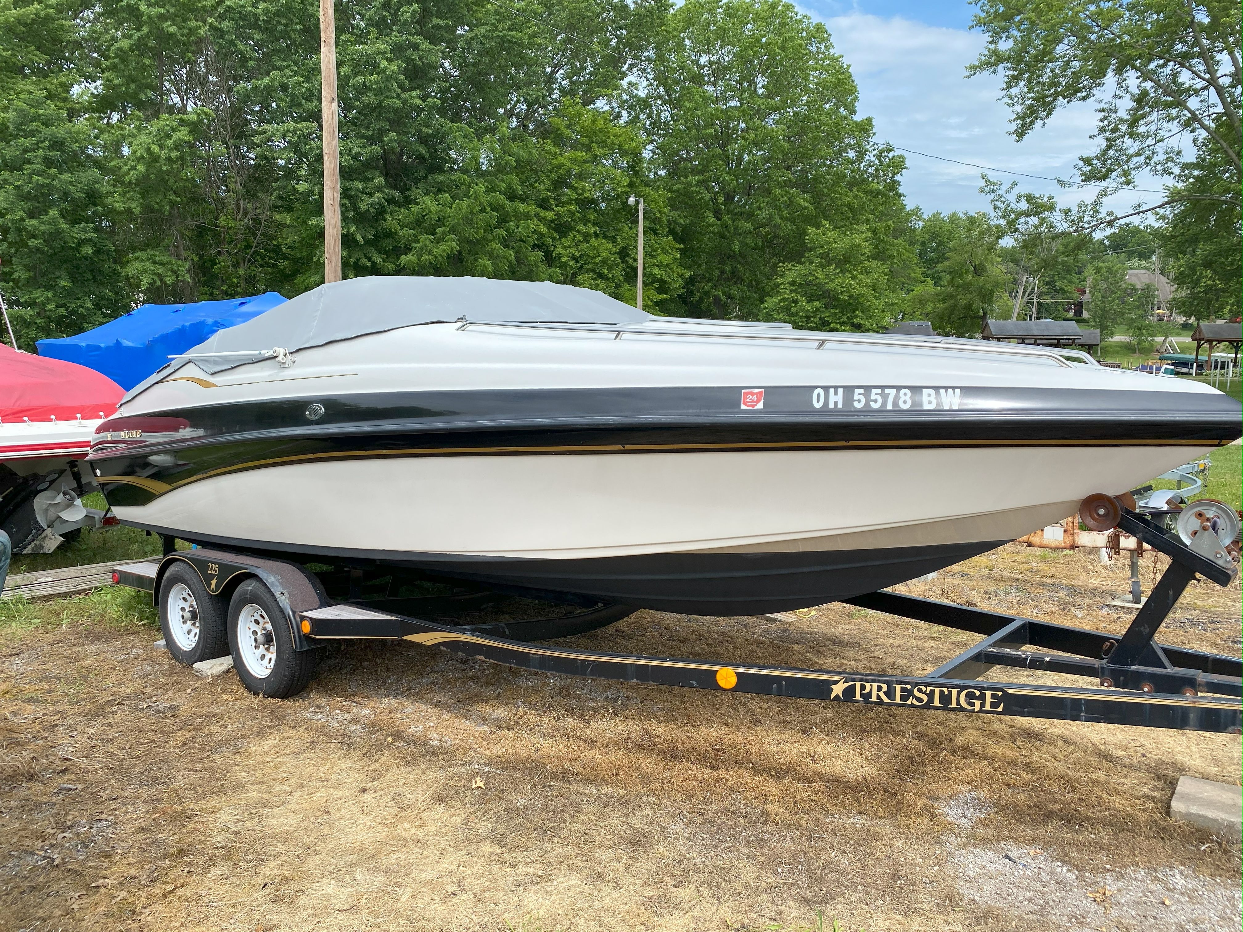 1997 Crownline 225 CCR
