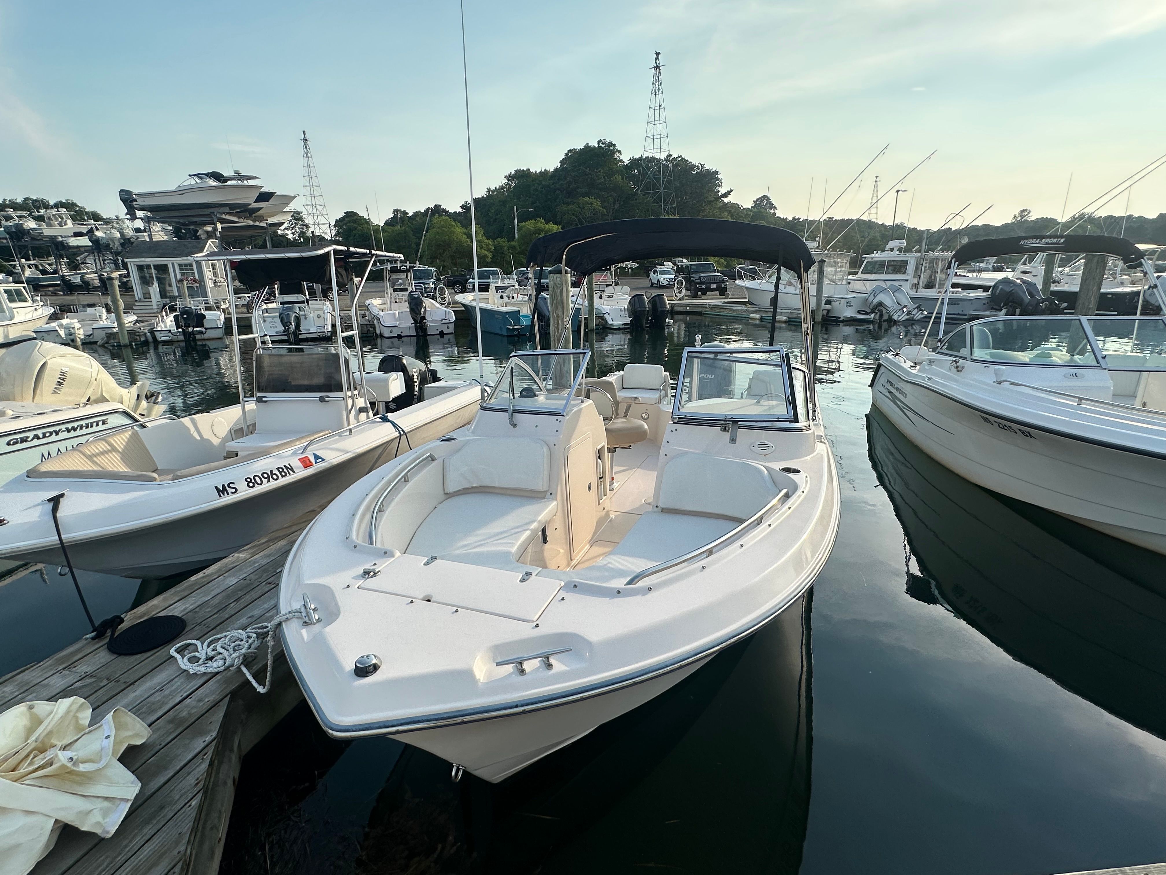 2014 Grady-White Freedom 205