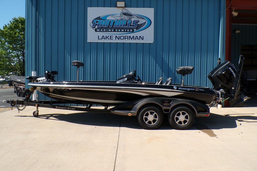 Ranger Z520 Comanche 2016 Ranger Z520 Comanche boat at Foothills Marine Center, Lake Norman.