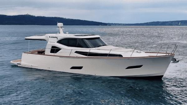 2023 Monachus Issa 45