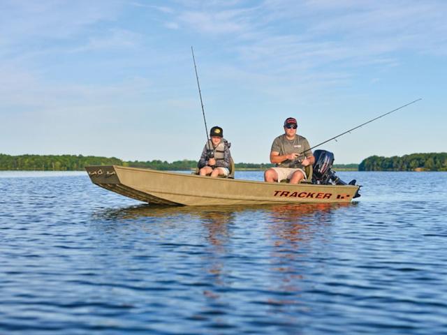 Tracker Grizzly® 1236 Utility