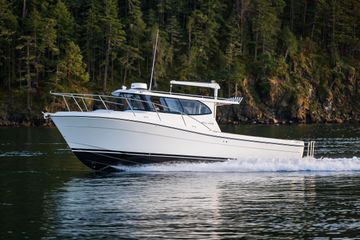 2026 Ocean Sport 33 CUMMINS SHAFT DRIVE