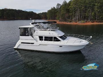 1998 Carver 405 Aft Cabin Motor Yacht