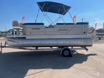 2015 Godfrey Sweetwater 2080