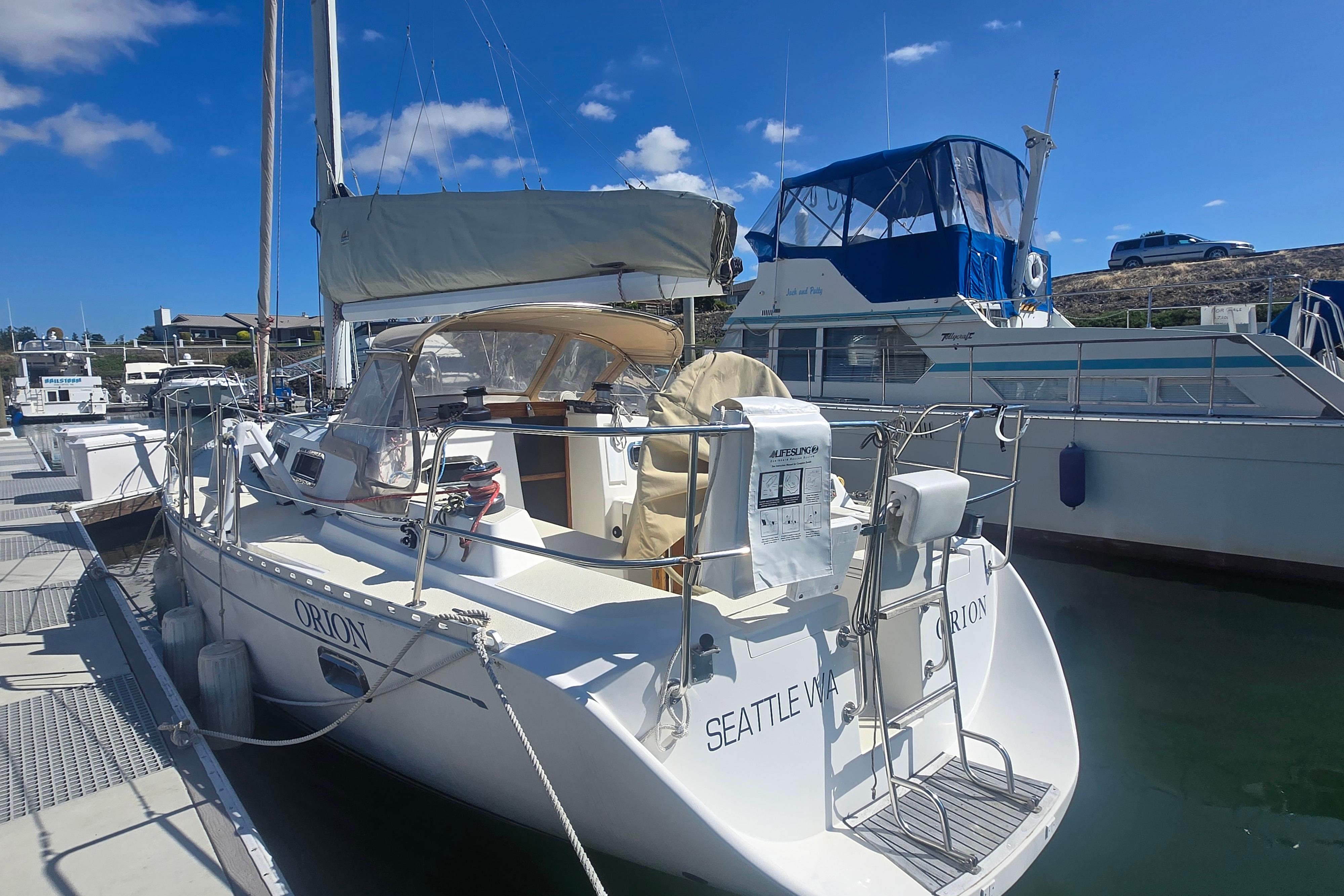1997 Freedom 35