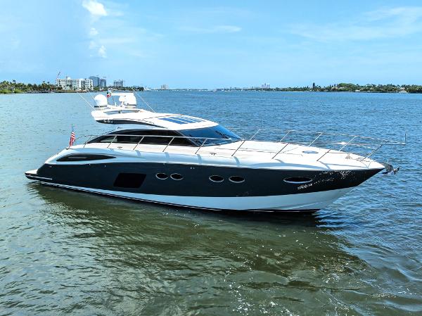 2015 Princess V62-S