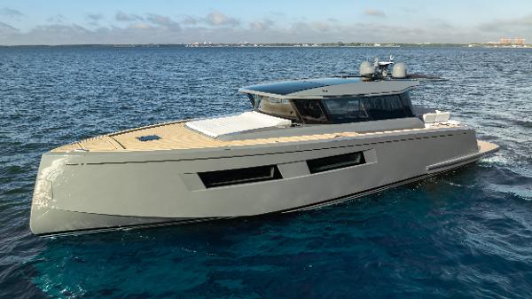 Pardo Yachts GT52