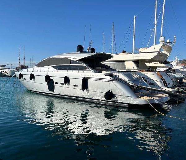 2009 Pershing 64
