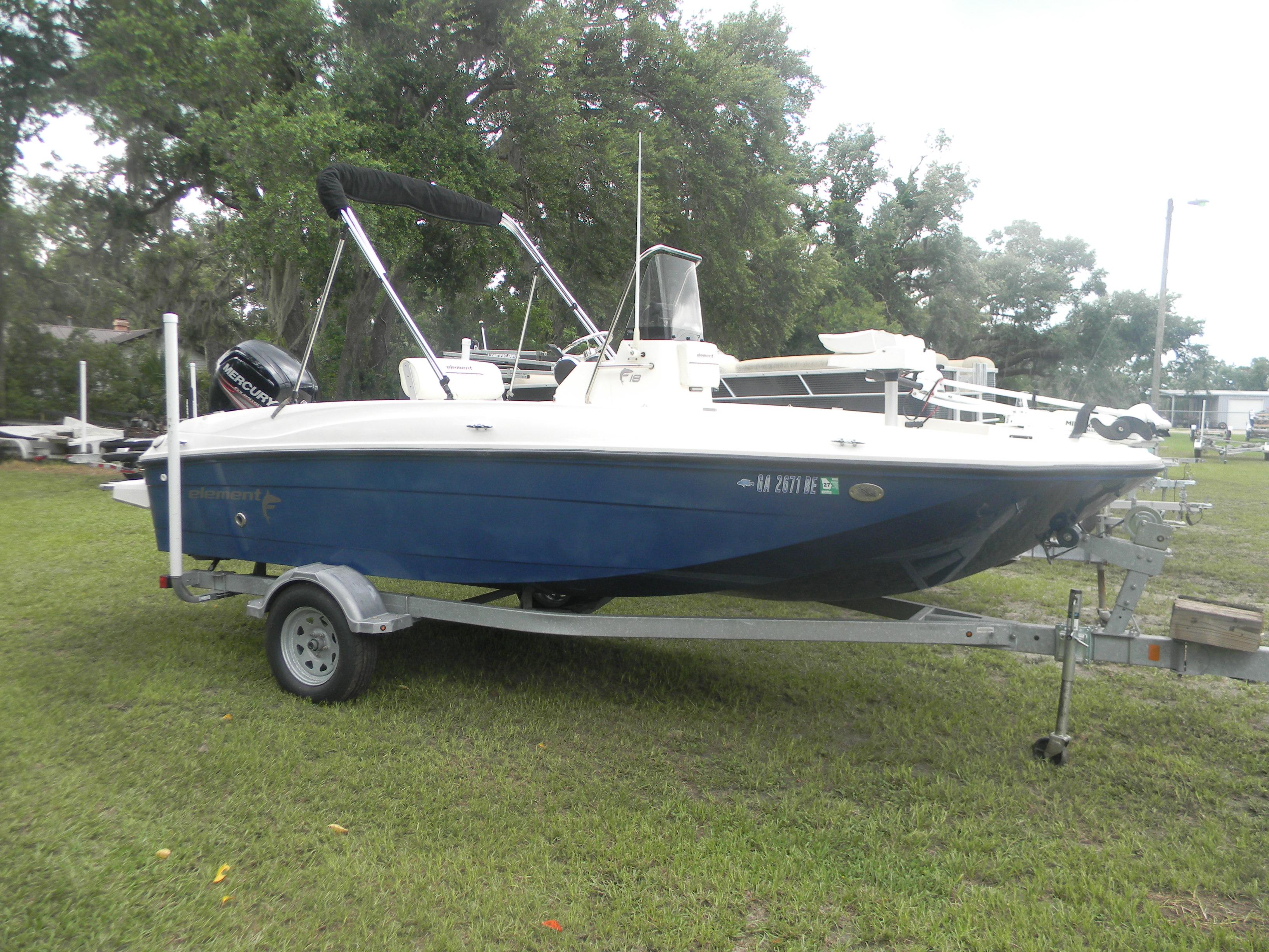 2018 Bayliner Element E18