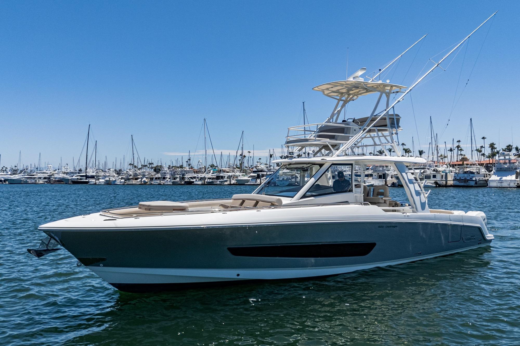 2017 Boston Whaler 42 OUTRAGE