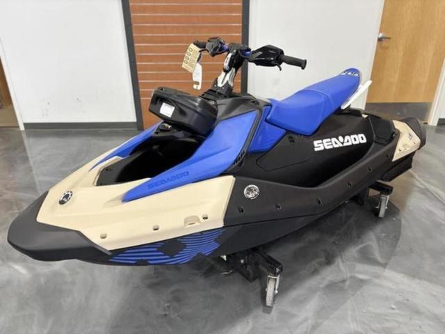 2025 Sea-Doo Spark Trixx For 3 Rotax 900 ACE - 90 Ibr A