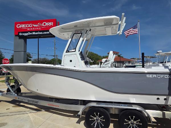 2025 Sea Fox 248 Commander