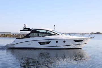 2016 Beneteau Gran Turismo 40