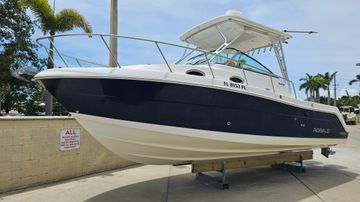 2013 Robalo R305 Walkaround